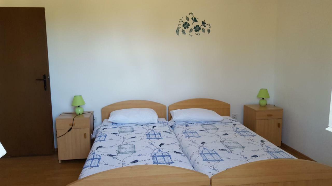 Vacation Home Ivan Kasic Bagian luar foto
